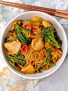 Oriental Chicken with Tenderstem Broccoli, Soy & Red Chilli Menu